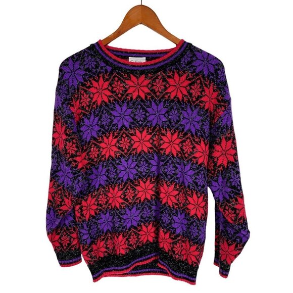 G.F.C. 100% Acrylic Pointsettia Themed Sweater Size Small - Picture 1 of 4